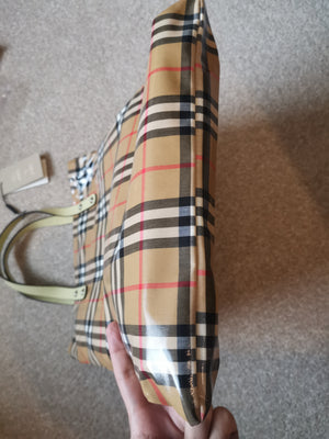 Burberry vintage check tote bag