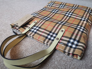 Burberry vintage check tote bag